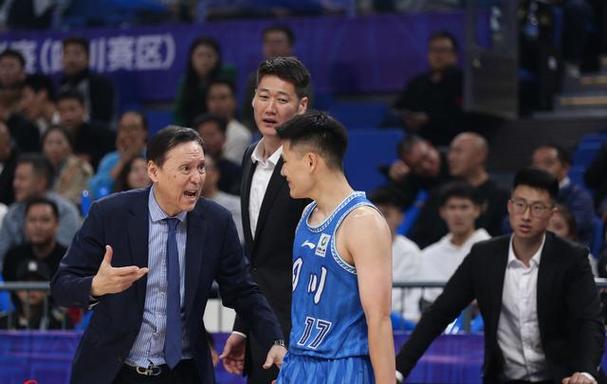 坚定的防守