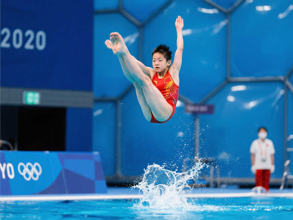 能够容纳超 能够容纳超